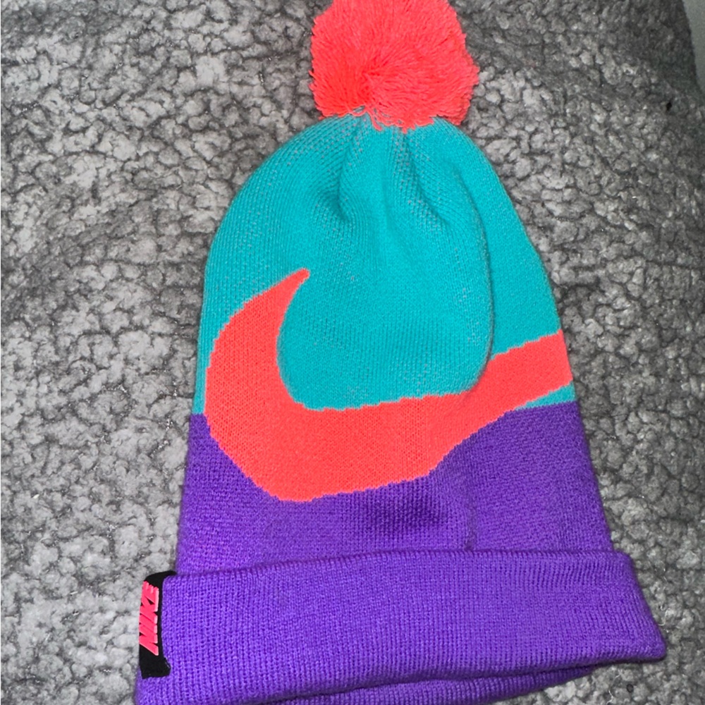 Girls Nike Beanie/Toboggan